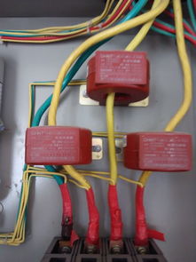 請(qǐng)問這個(gè)電流互感器的倍率是多少